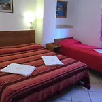Adelchi Hotel *