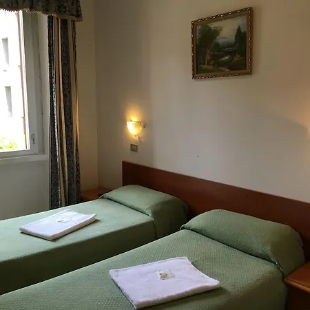 Hotel Adelchi Milan