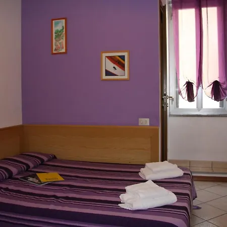 Hotel Adelchi *